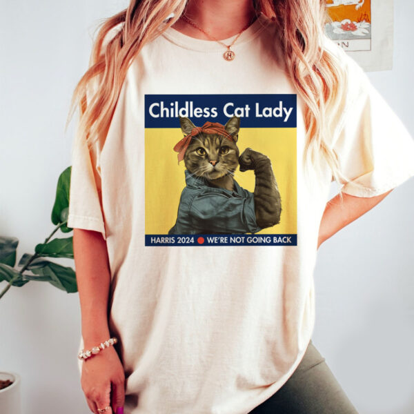 Childless Cat Lady For Kamala Harris Shirt