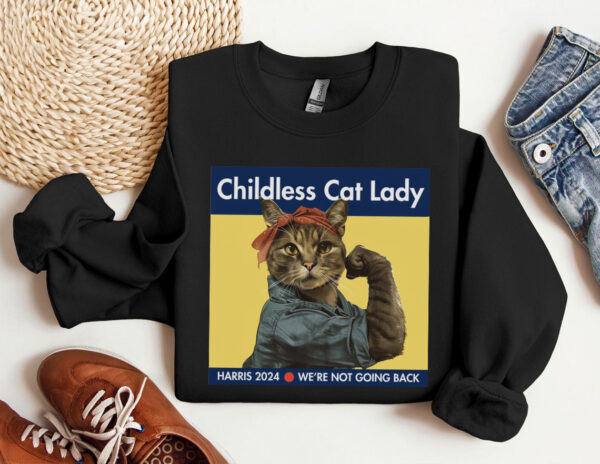 Childless Cat Lady For Kamala Harris Shirt