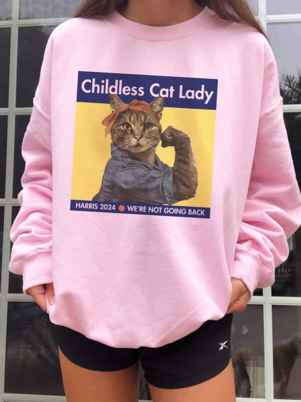 Childless Cat Lady For Kamala Harris Shirt