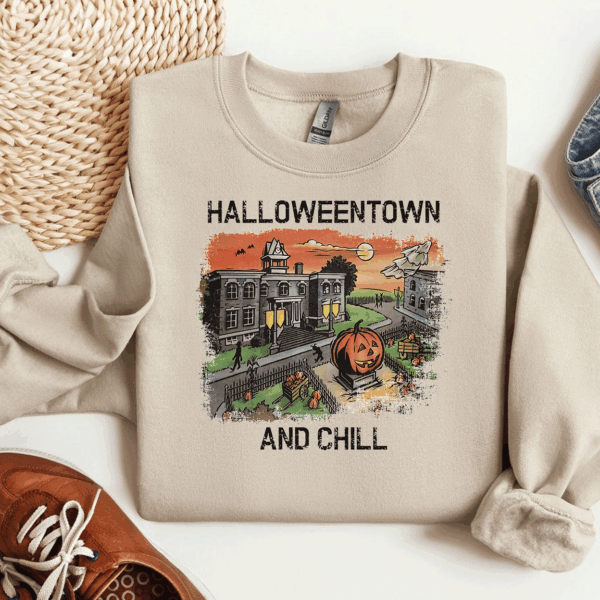 Halloweentown Est 1998 Sweatshirt, Halloweentown University, Retro Halloweentown Sweatshirt, Fall Sweatshirt, Halloween Sweatshirt
