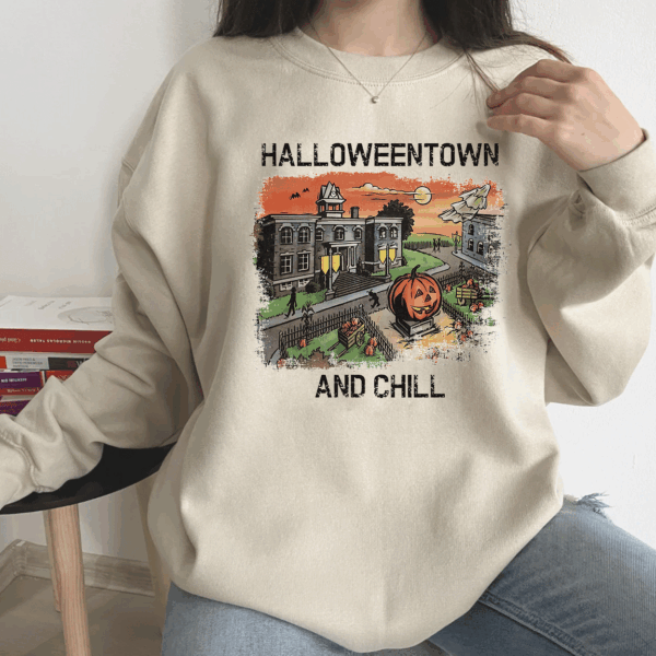 Halloweentown Est 1998 Sweatshirt, Halloweentown University, Retro Halloweentown Sweatshirt, Fall Sweatshirt, Halloween Sweatshirt